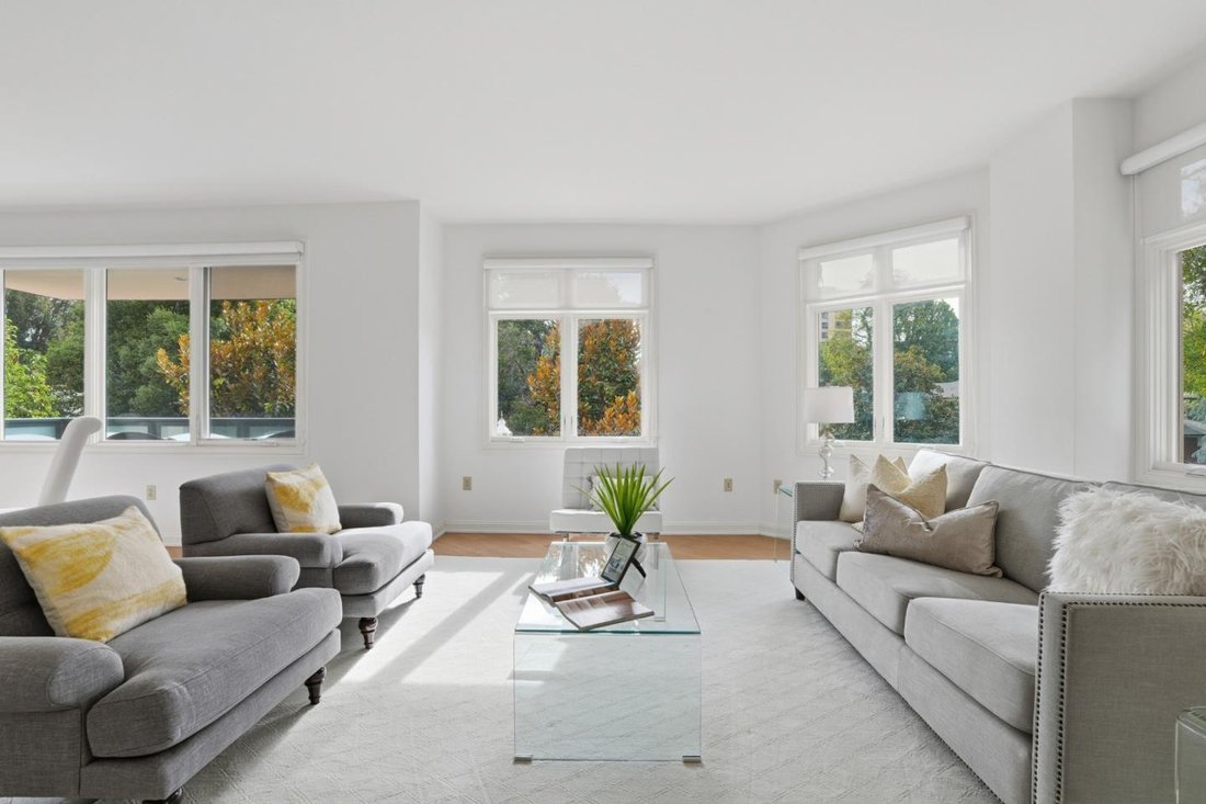 Condo in San Mateo, California, United States 3 - 16695341