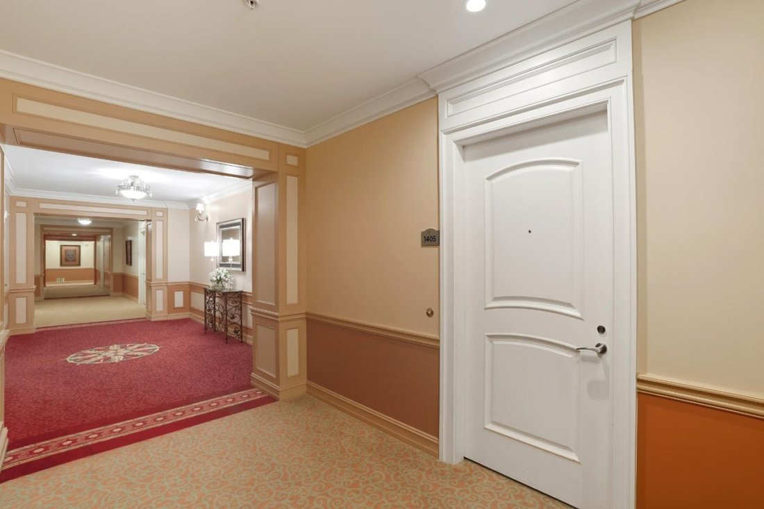 Condo in San Mateo, California, United States 4 - 16695061