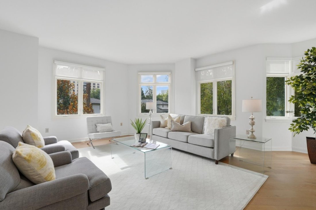 Condo in San Mateo, California, United States 2 - 16695341