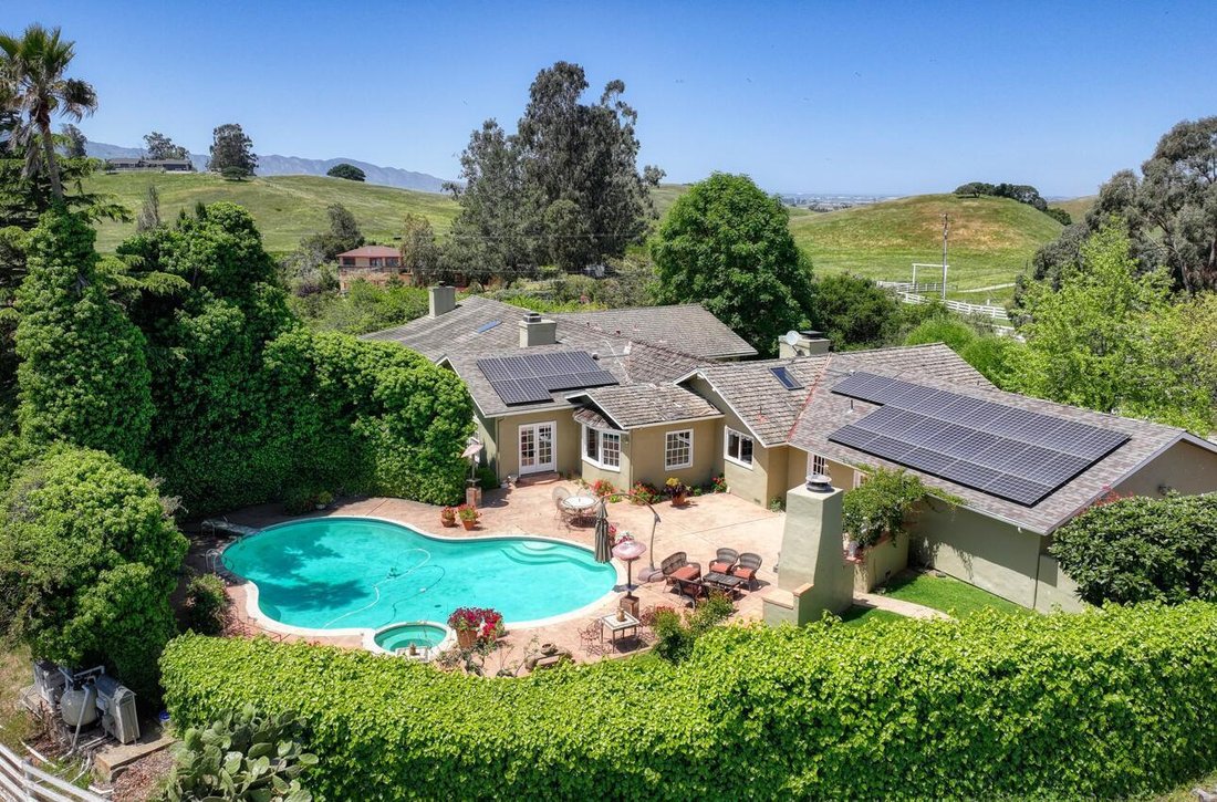 House in Chualar, California, United States 1 - 16695238