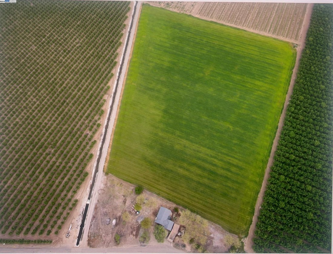 House in Patterson, California, United States 1 - 16695360