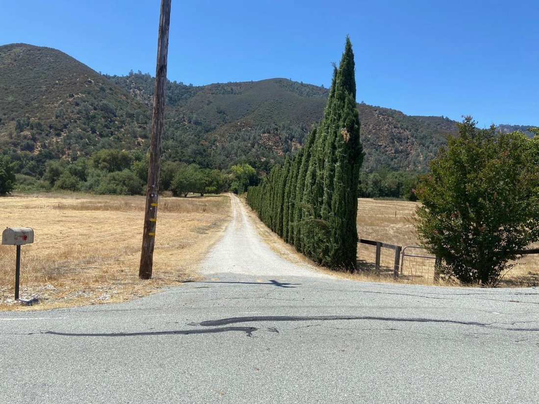 Townhouse in Hollister, California, United States 3 - 16695723
