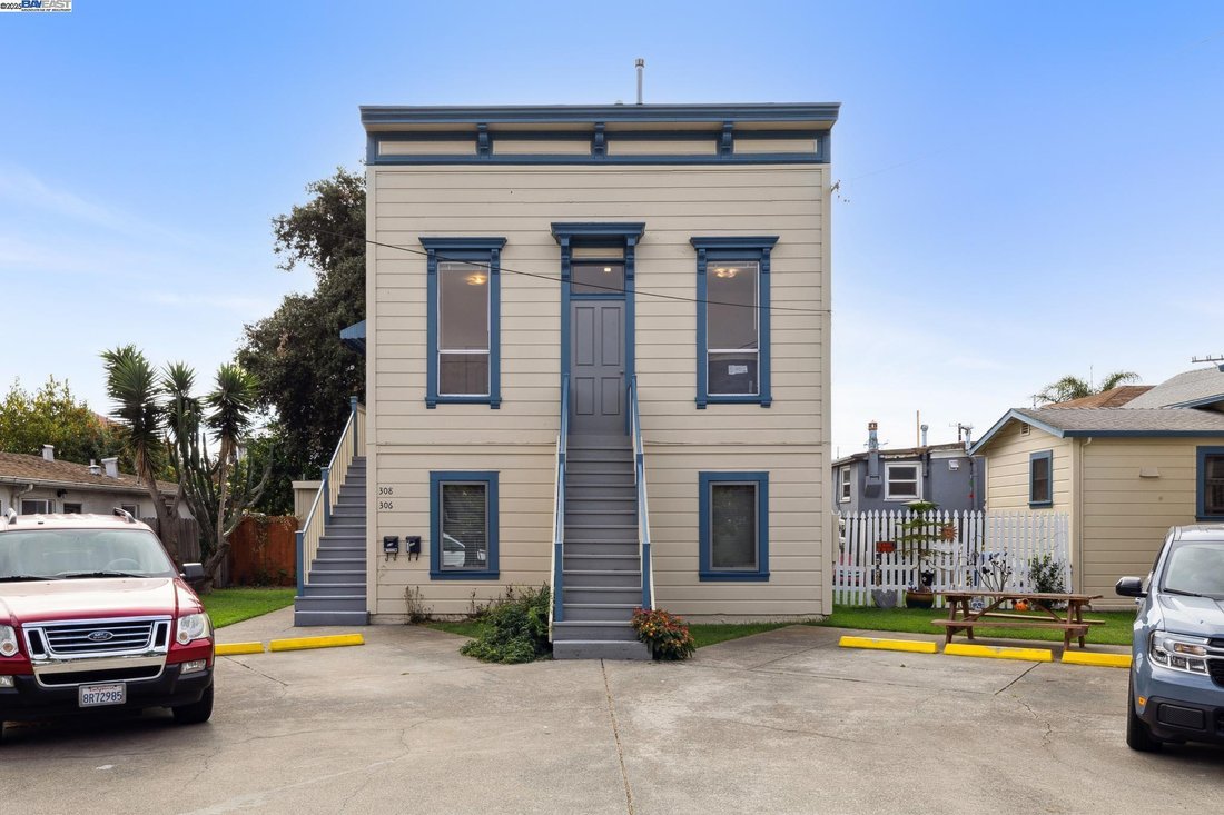 Alameda, California, United States 2 - 16695822