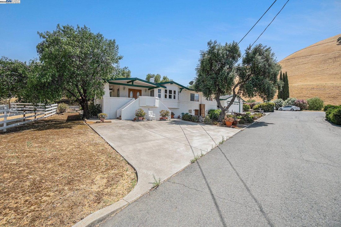 House in Pittsburg, California, United States 4 - 16694418