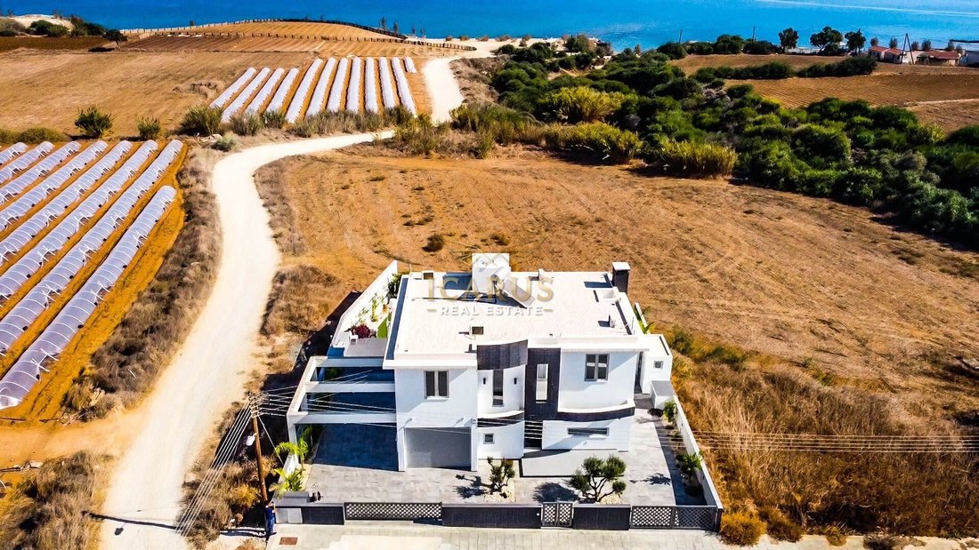 Casa en Paralimni, Distrito de Famagusta, Chipre 1 - 16696197