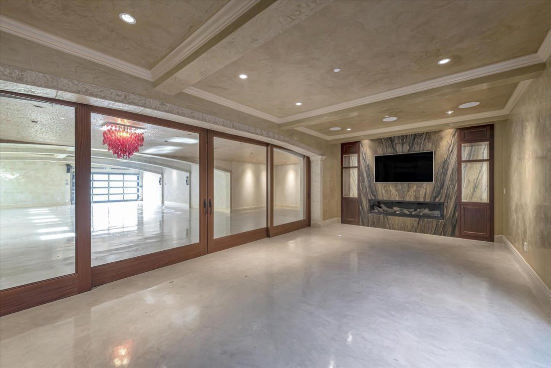 Townhouse in Los Altos Hills, California, United States 4 - 16695704