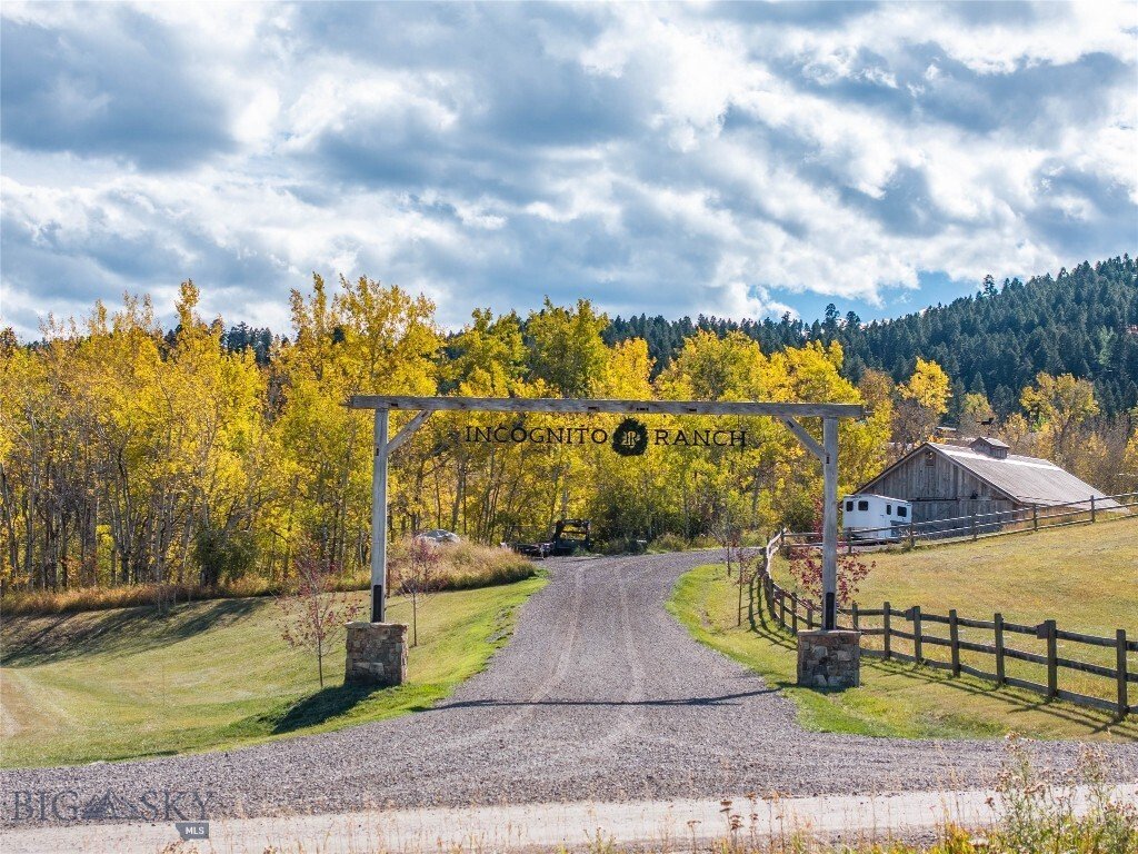 Single Family Home/House Bozeman United In Bozeman, Montana, United ...
