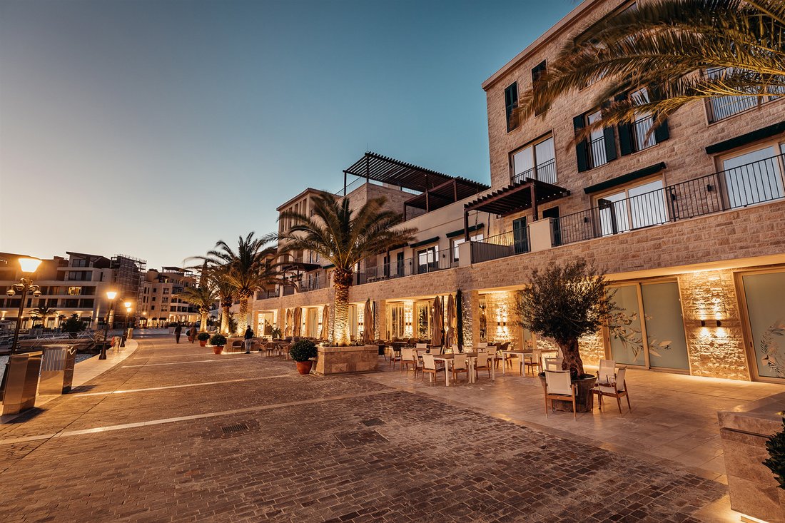 Apartment in Kumbor, Herceg Novi Municipality, Montenegro 1 - 16693324