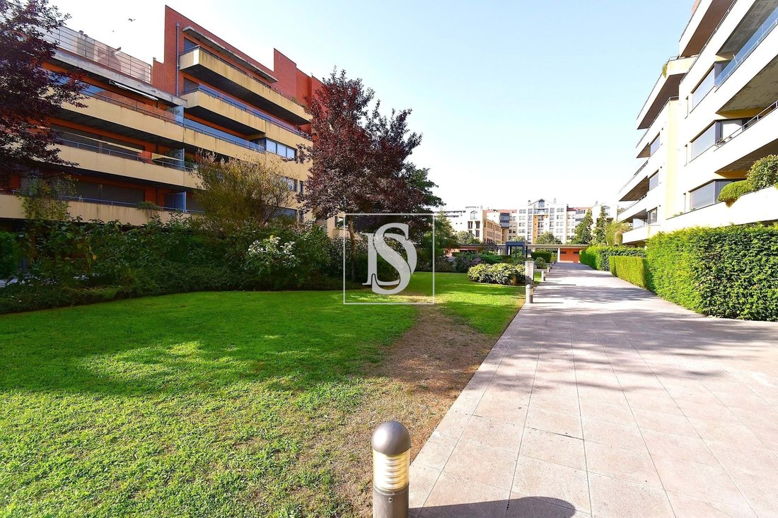 Apartment in Paranhos, Porto District, Portugal 1 - 16696269