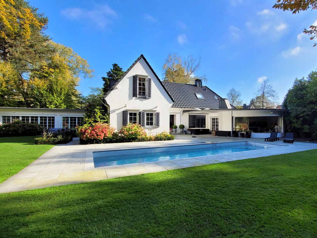 Villa in Meerbusch, Germany 1 - 16696339