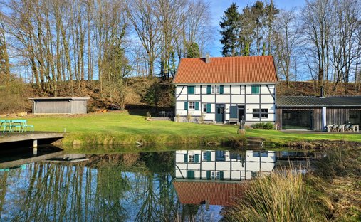 Country House in Ratingen, North Rhine-Westphalia, Germany 1
