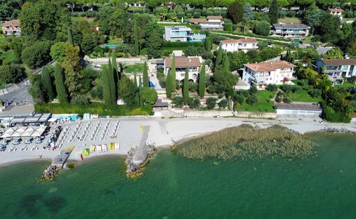 Villa a Lago di Garda, Padenghe sul Garda, Lombardia 1