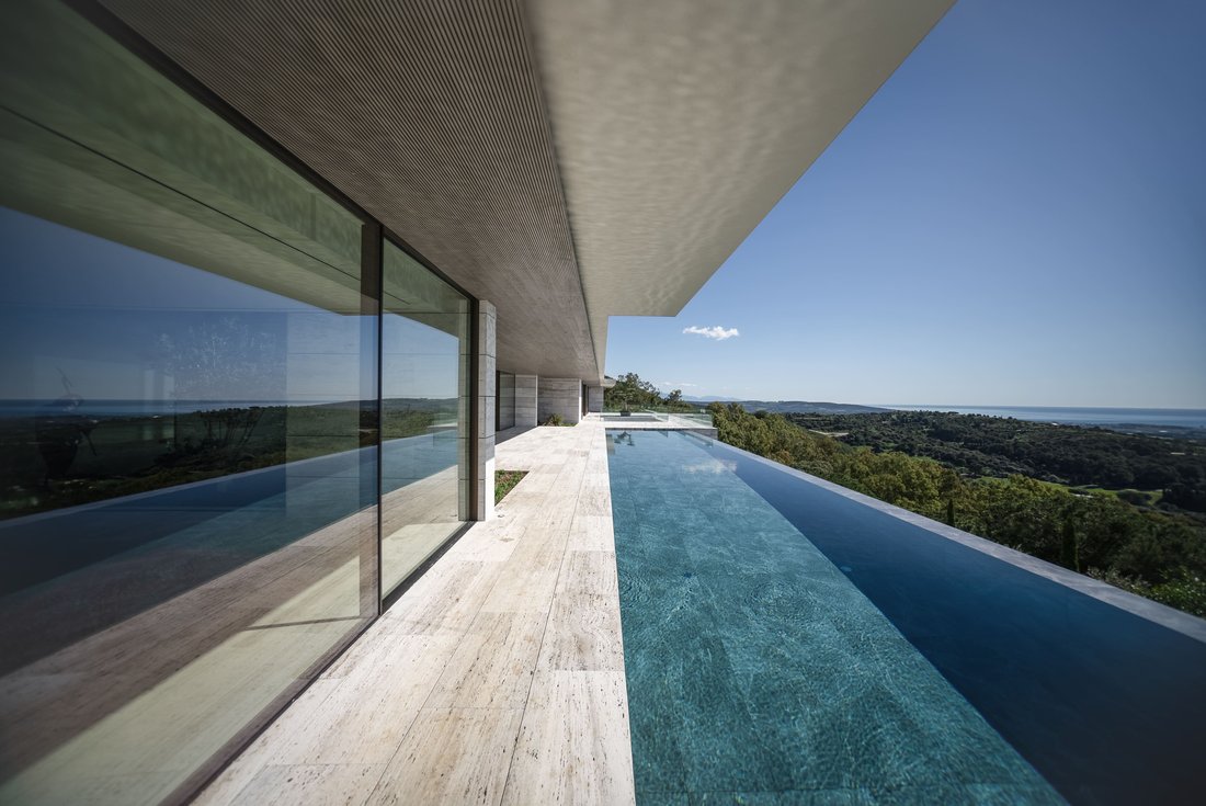 Villa in Sotogrande, San Roque, Andalusia 1 - 16698015