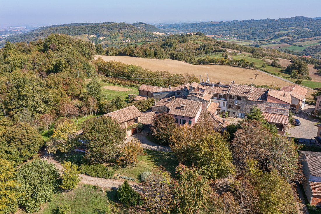 Country House in Gropparello, Emilia-Romagna, Italy 1 - 16696434