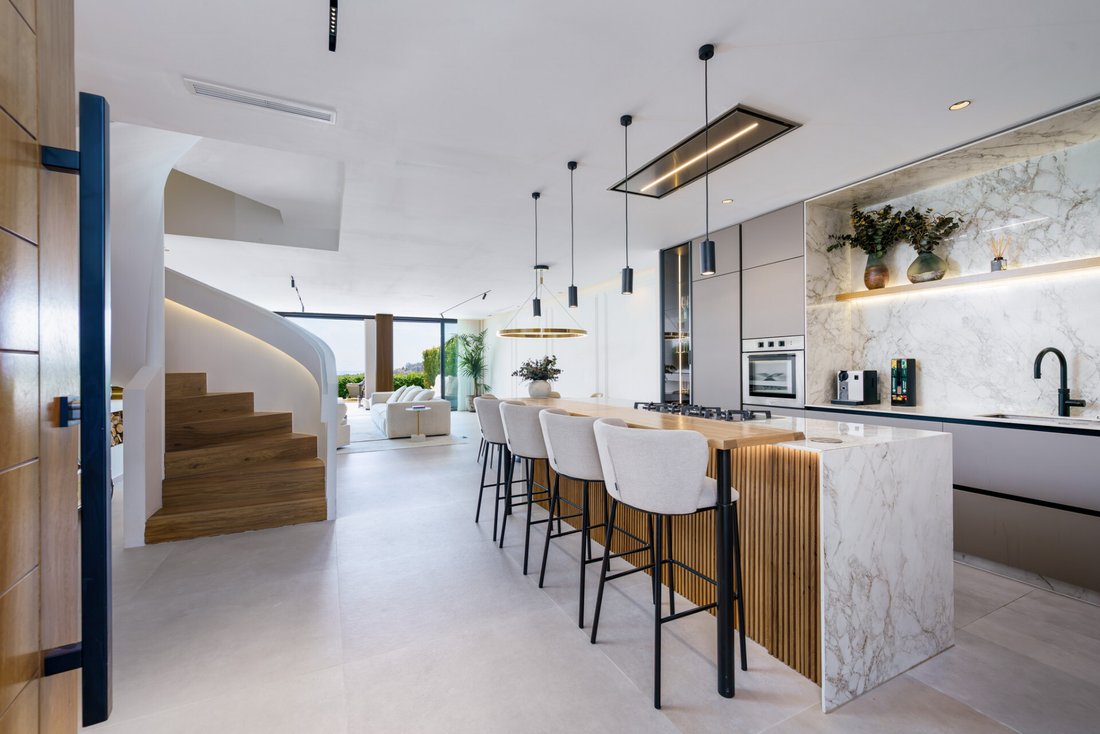 House in Benahavis, Andalusia, Spain 1 - 16696372