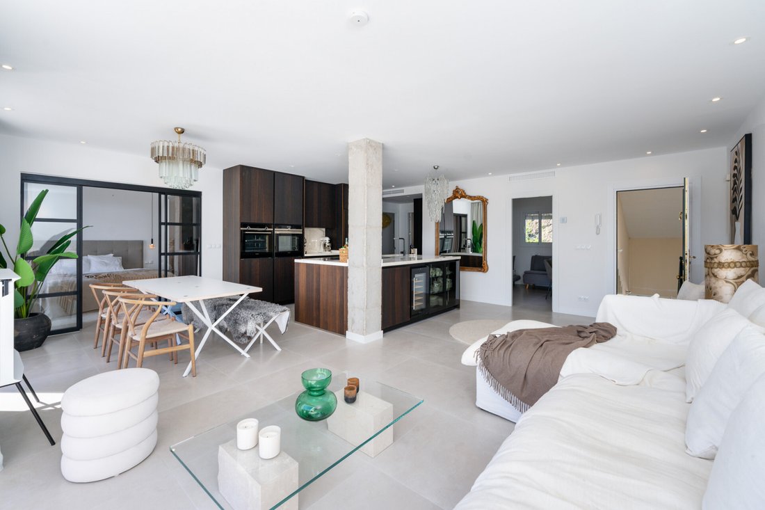 Penthouse in Benahavis, Andalusia, Spain 2 - 16696340