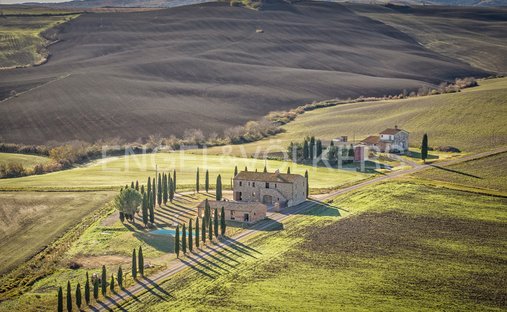 Castle for Sale in Castiglione d'Orcia, Tuscany, Italy
