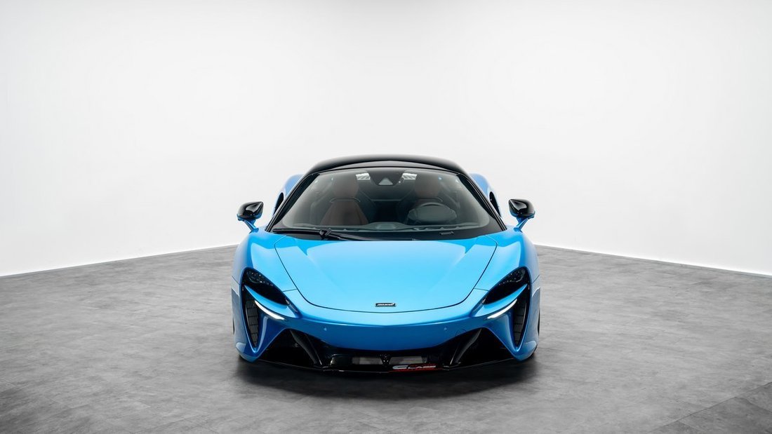 Coupe in Dubai, Dubai, United Arab Emirates 3 - 16700344