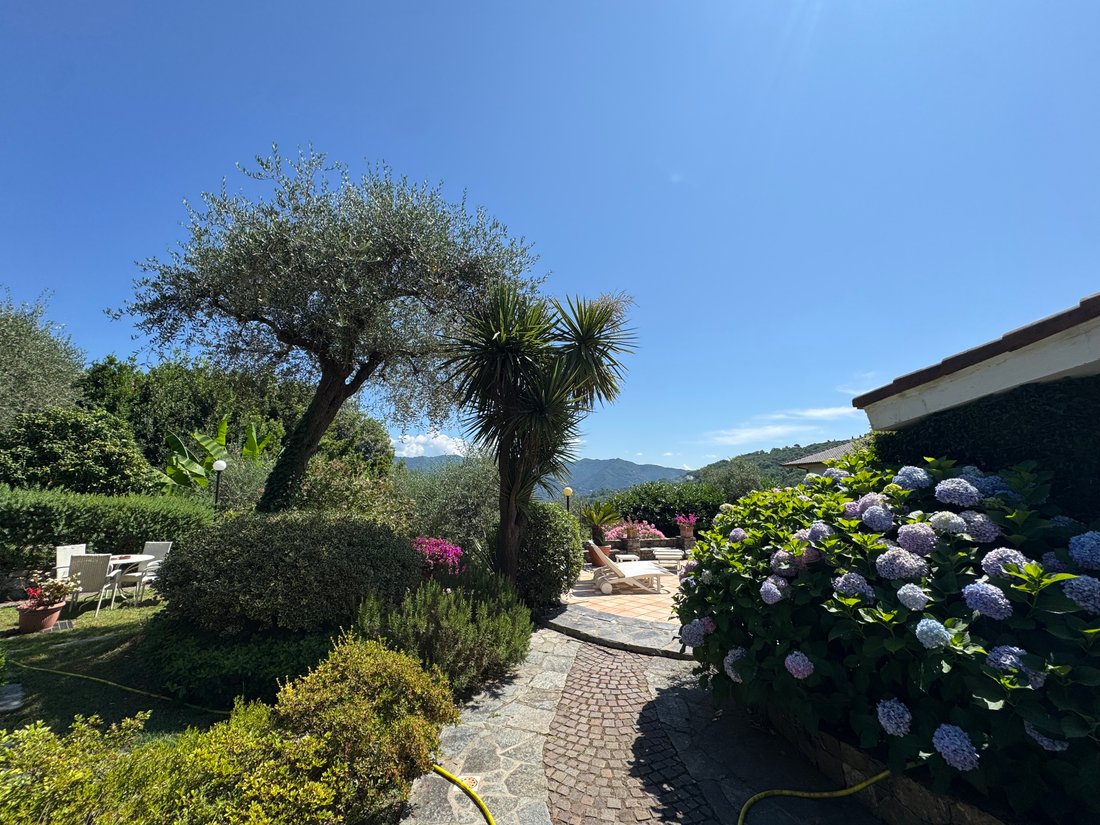 Villa in Rapallo, Liguria, Italy 2 - 16696964