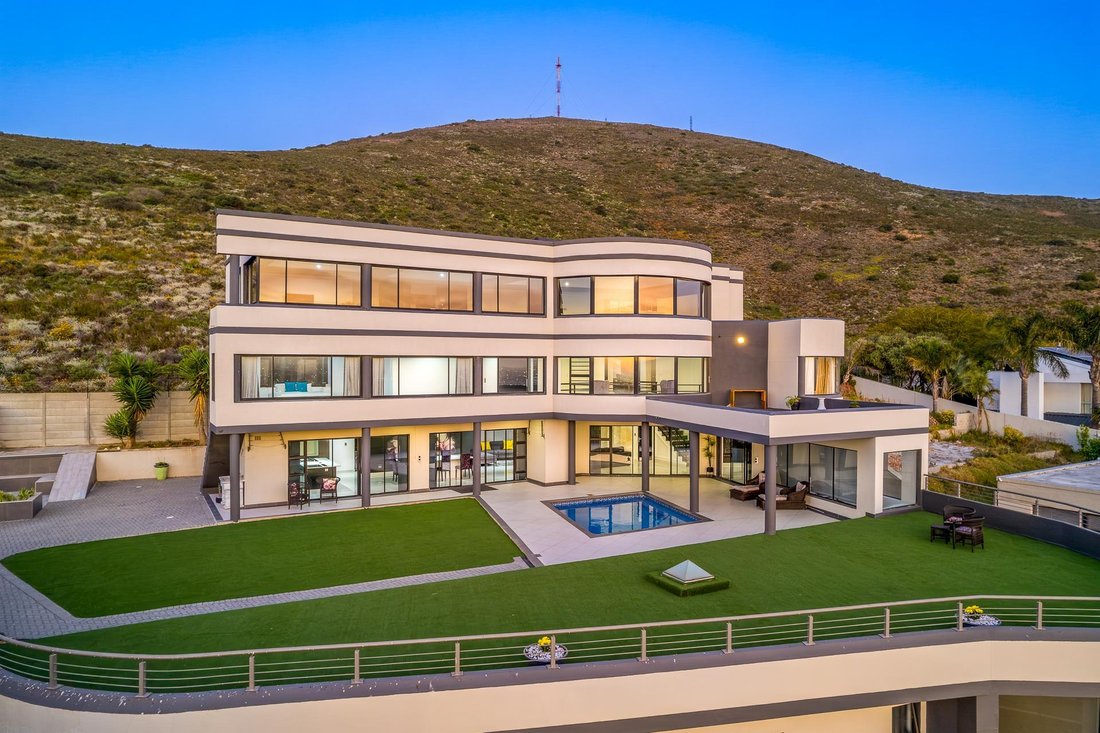 House in Cape Town, Western Cape, South Africa 3 - 16698839