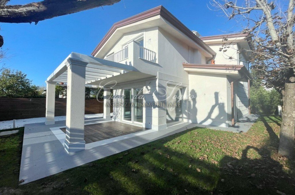 Villa in Center, Forte dei Marmi, Tuscany 1 - 16696623