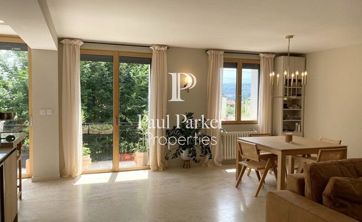 An Urban Chateau Dating Back To 1930 With An Outhouse, A Swimming Pool And Tree Dotted Grounds