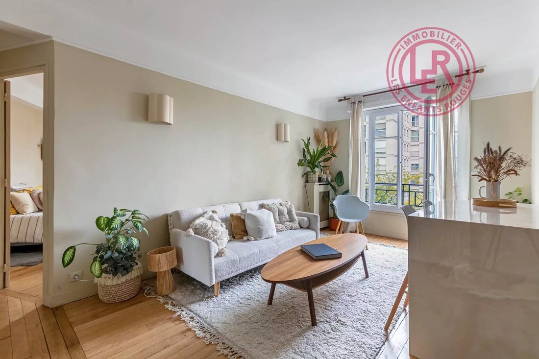 Apartment in Perouses, Paris, Ile-de-France 1 - 16698378