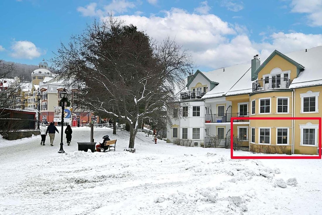 Condo in Mont-Tremblant, Quebec, Canada 1 - 16699145