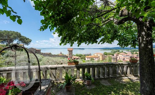 Villa in Passignano sul Trasimeno, Umbrien, Italien 1