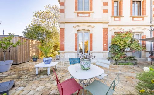 House in Aiguillon, Arcachon, France 1