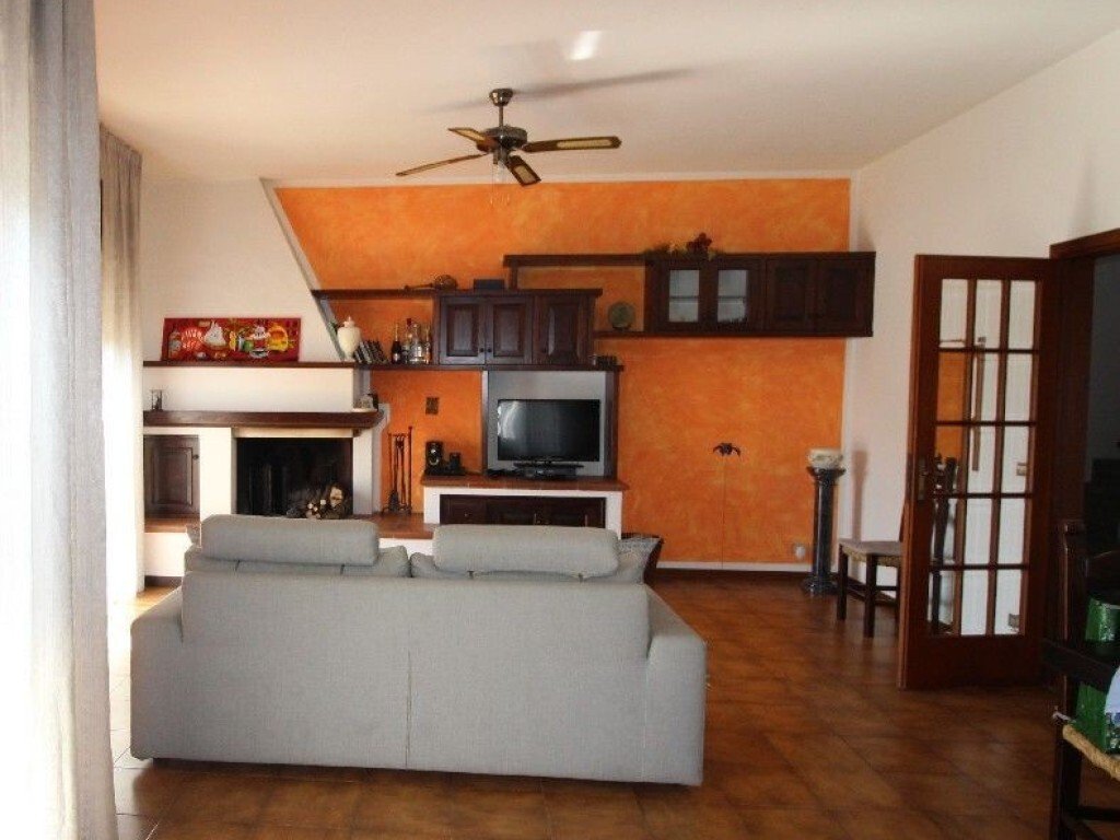 House in Pietrasanta, Tuscany, Italy 5 - 16697014