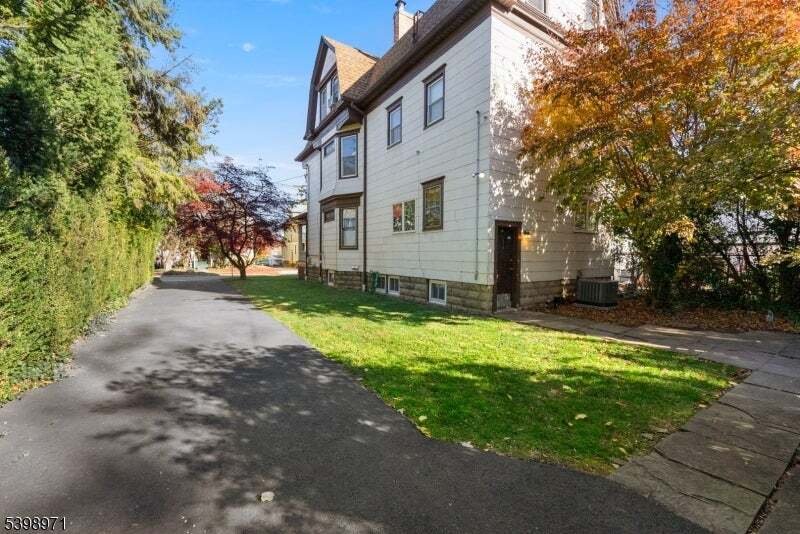 House in Bloomfield, New Jersey, United States 2 - 16698286