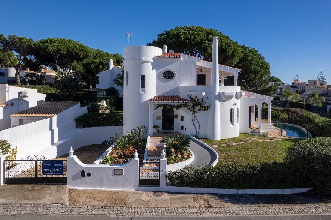 House in Vilamoura, Quarteira, Algarve 1 - 16699772