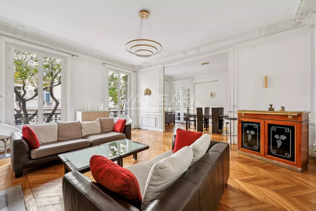 Apartment in Porte Dauphine, Paris 16e Arrondissement, Paris 2 - 16696959