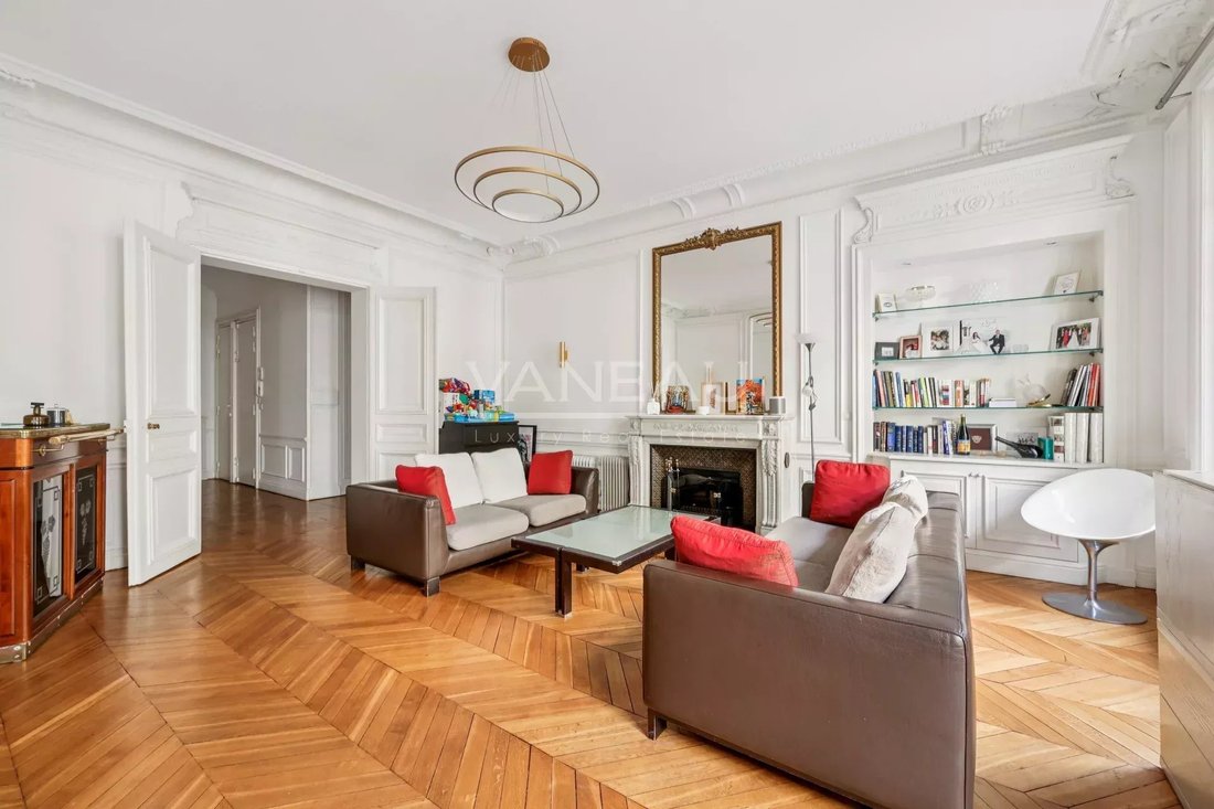 Apartment in Porte Dauphine, Paris 16e Arrondissement, Paris 3 - 16696959