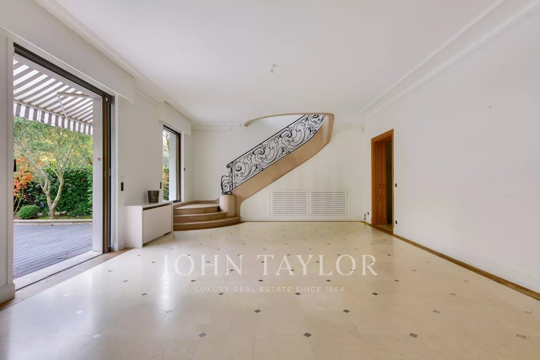 Apartment in La Plaine des Sablons, Neuilly-sur-Seine, France 2 - 16698654