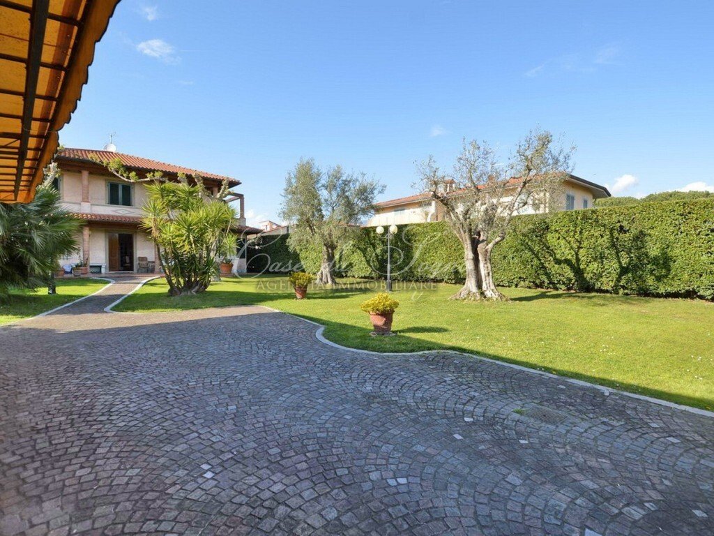 Villa in Center, Forte dei Marmi, Tuscany 2 - 16696570