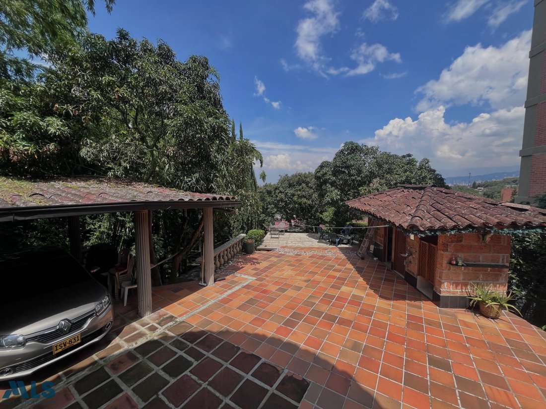 House in Envigado, Antioquia, Colombia 4 - 16697568