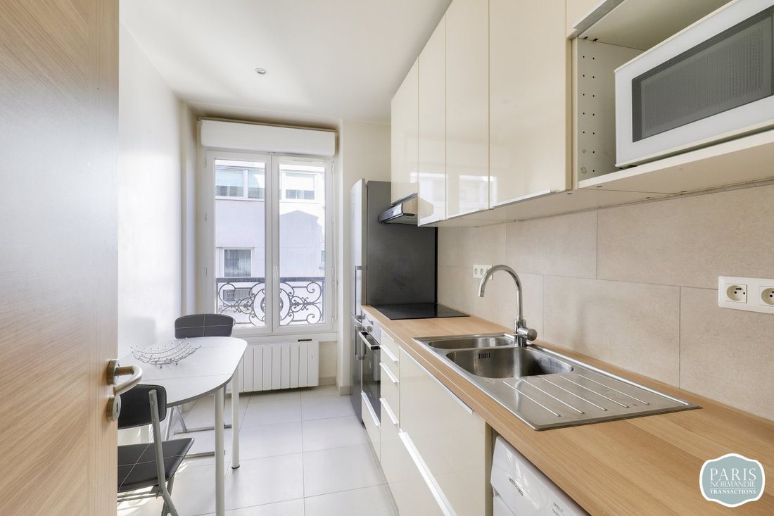 Apartment in Pereire-Malesherbes, Paris 17e Arrondissement, Paris 2 - 16697236