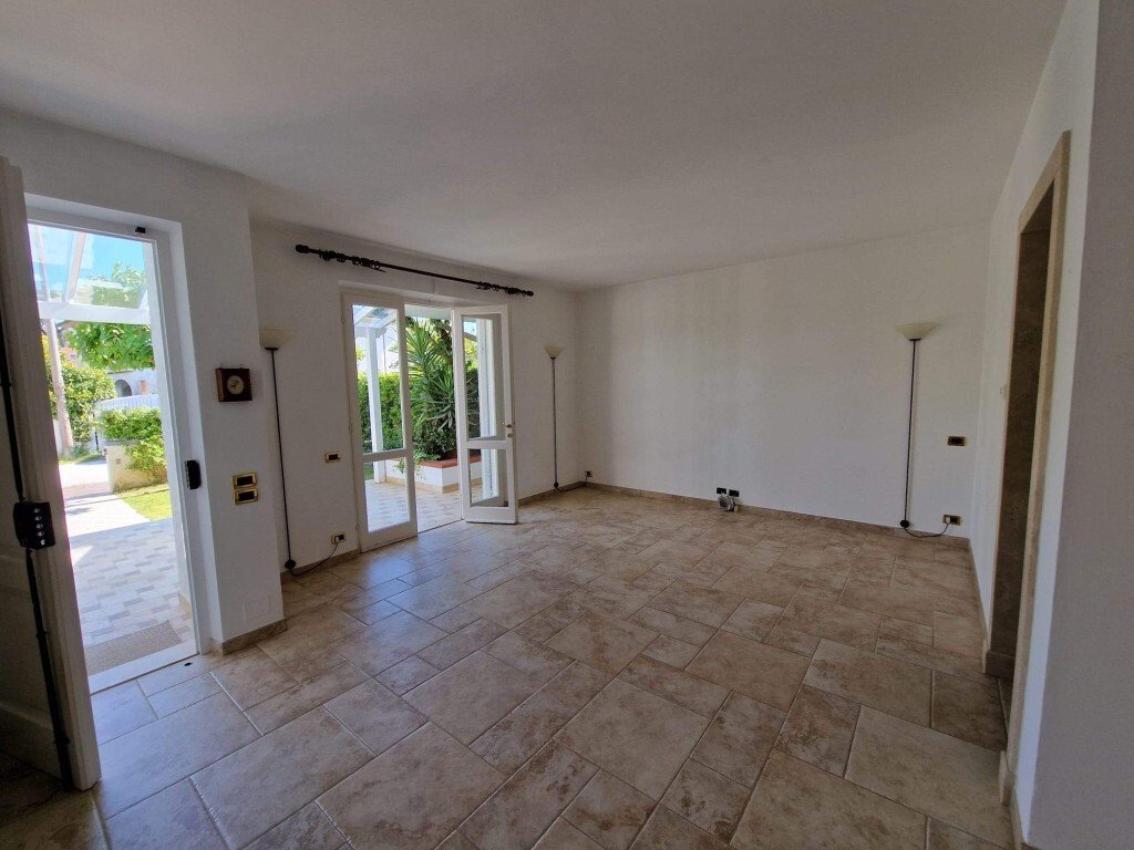 Villa in Tonfano, Pietrasanta, Italy 2 - 16696543