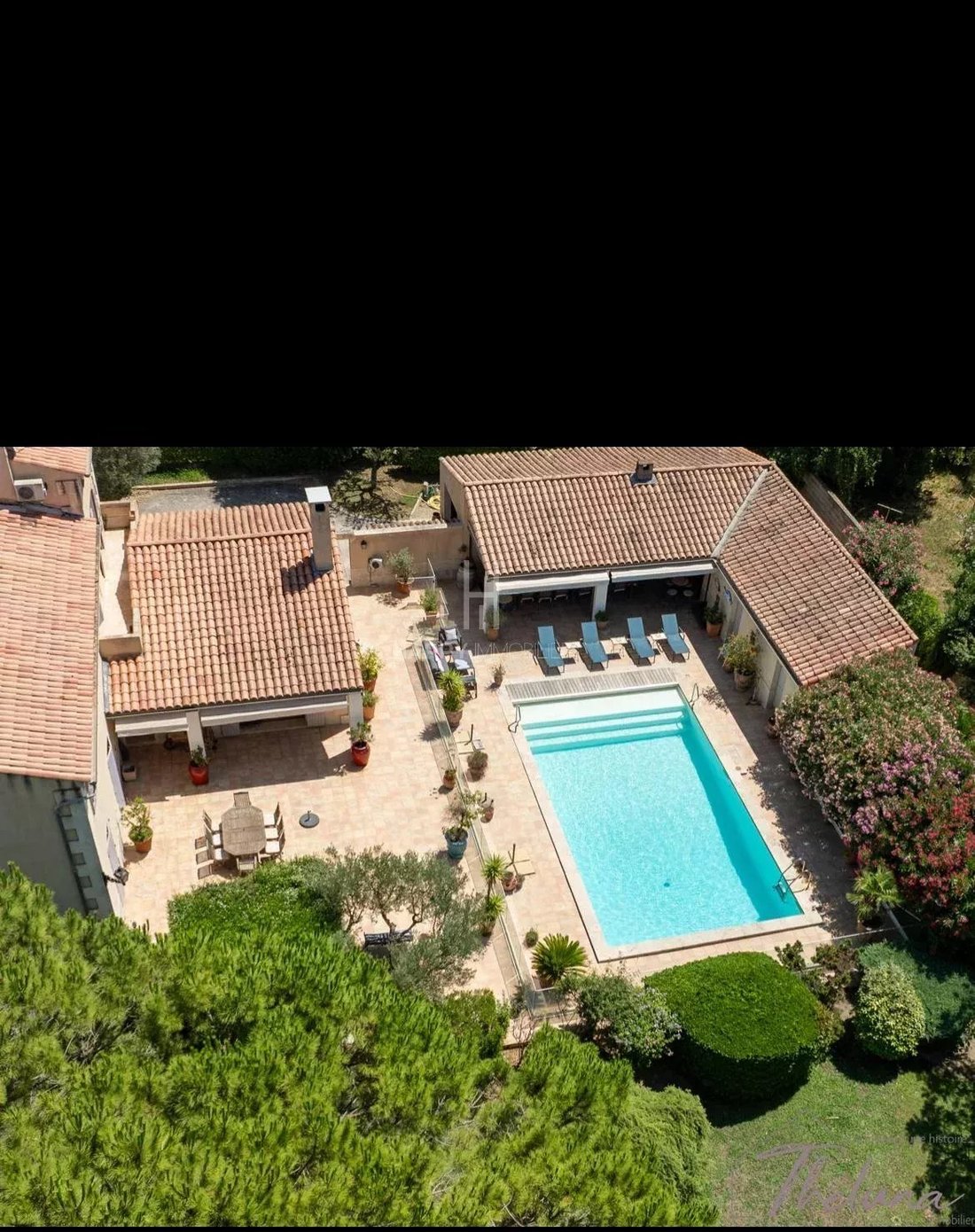 Estate in Campagne, Tarascon, France 3 - 16697370