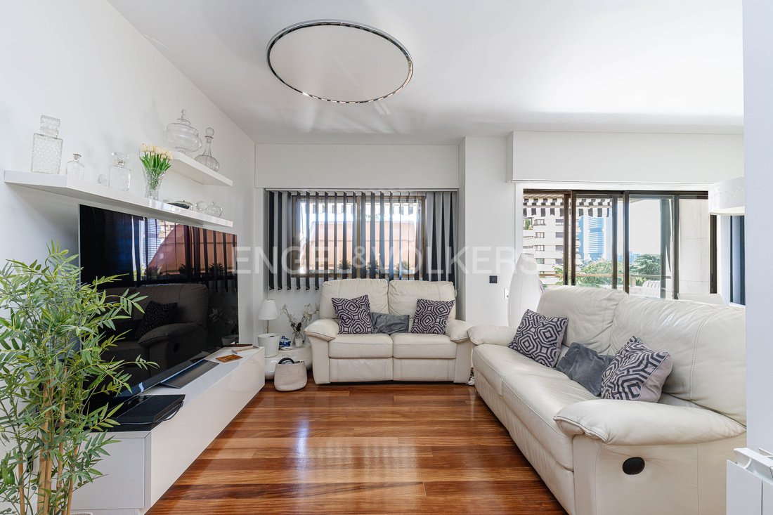 Apartment in Fuencarral-El Pardo, Madrid, Spain 3 - 16699103