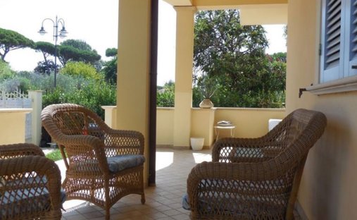 Villa in Tonfano, Pietrasanta, Italy 1
