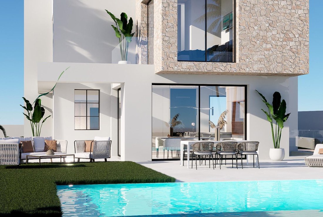 Villa in Finestrat, Valencian Community, Spain 1 - 16698703