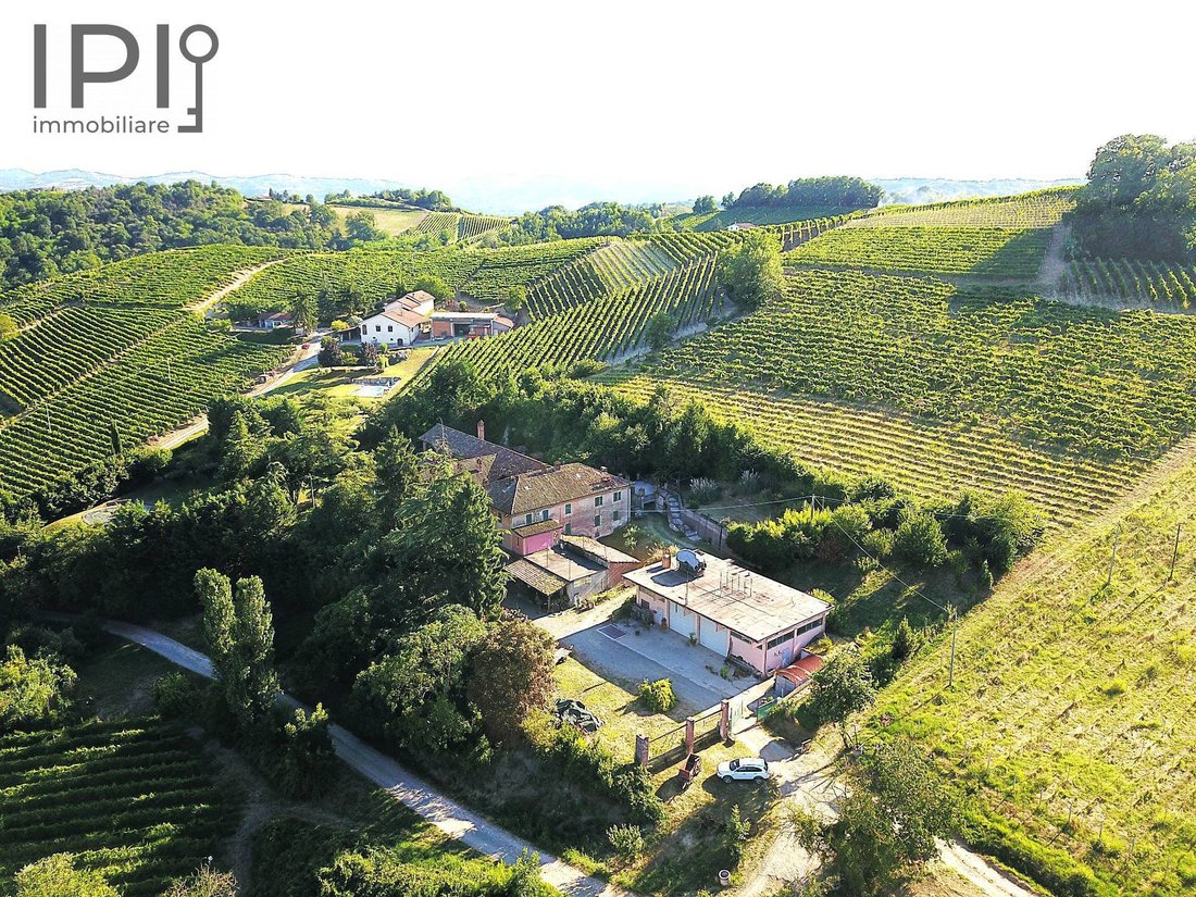 Villa in Strevi, Piedmont, Italy 3 - 16696506