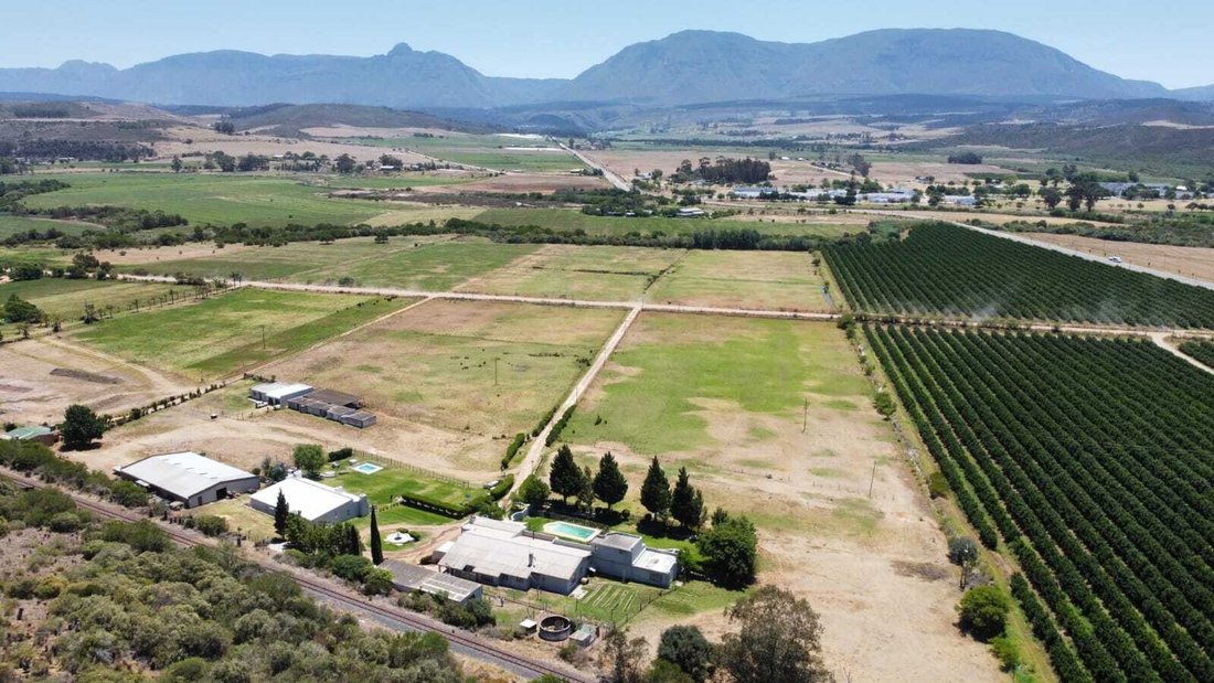 Farm Ranch in Hessequa Local Municipality, Western Cape, South Africa 2 - 16697893
