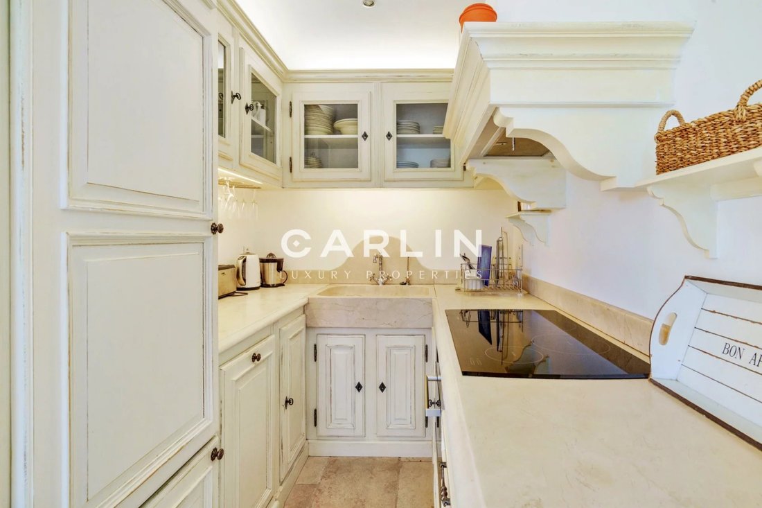 Appartamento a Saint-Tropez, Provenza-Alpi-Costa Azzurra, Francia 5 - 16696975