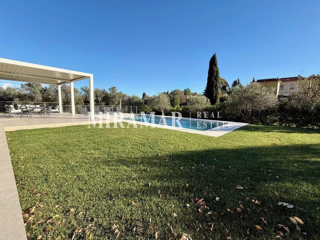 Villa in Villefranche-sur-Mer, Provence-Alpes-Côte d'Azur, France 4 - 16697444