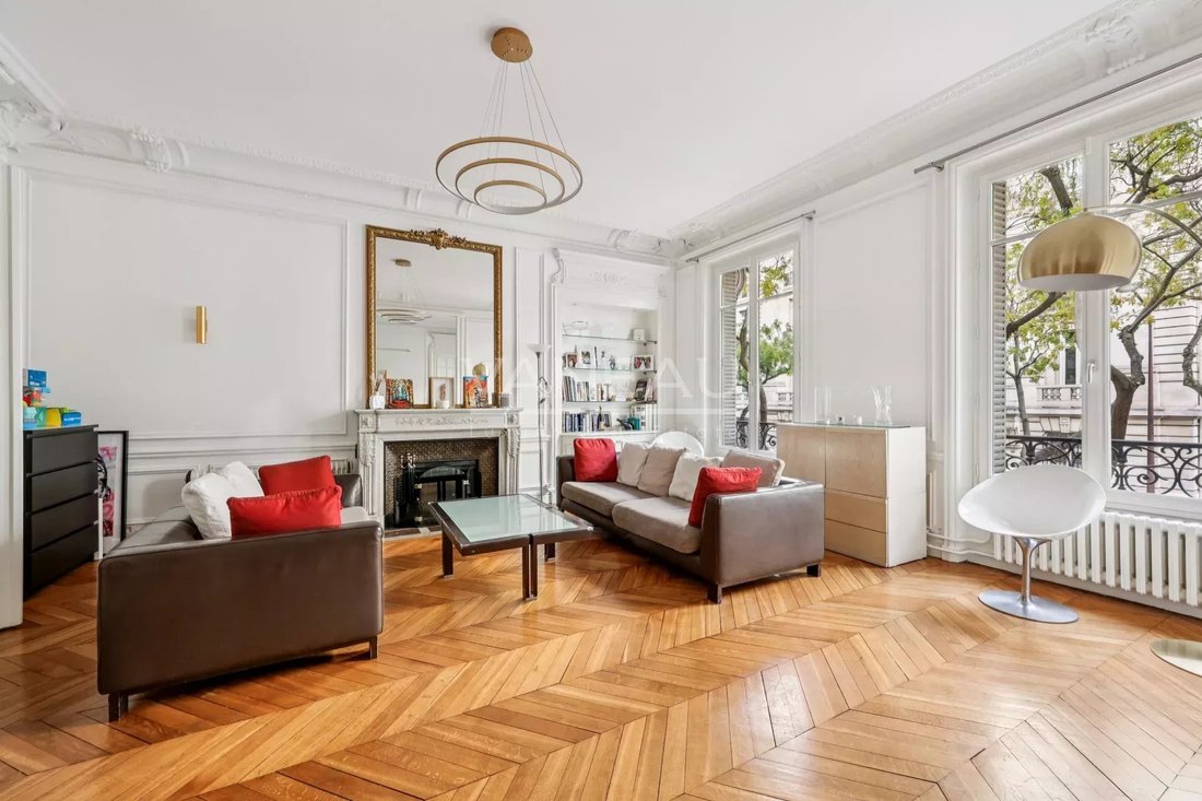 Apartment in Porte Dauphine, Paris 16e Arrondissement, Paris 1 - 16696959