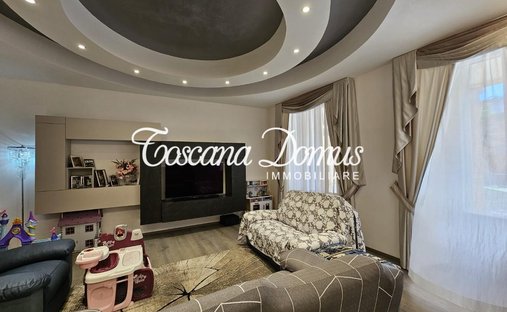 Castle for Sale in Casa Vannini, Tuscany, Italy